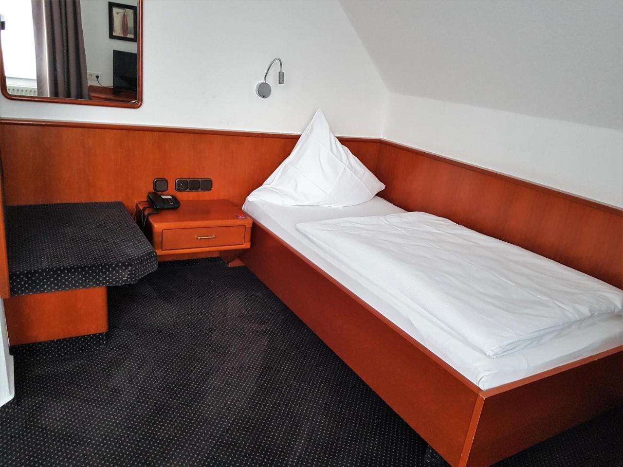 Hotel Walz Salzkotten Екстериор снимка